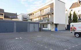 Modernes Apartment, Stadtnah, Stellplatz, Naehe Mosel